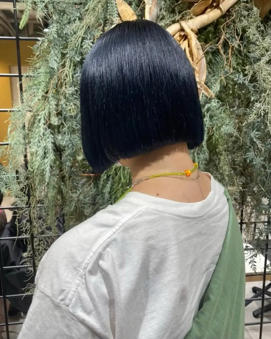 カラー 🌸ここみ🌸 透明感カラー🩶パリのヘアスタイル