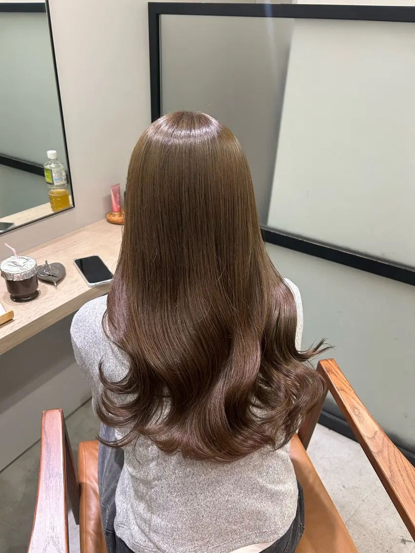 ロング カラー ヘアカラー トリートメント しげ ゆりか/透明感 カラー/顔周りカットのヘアスタイル