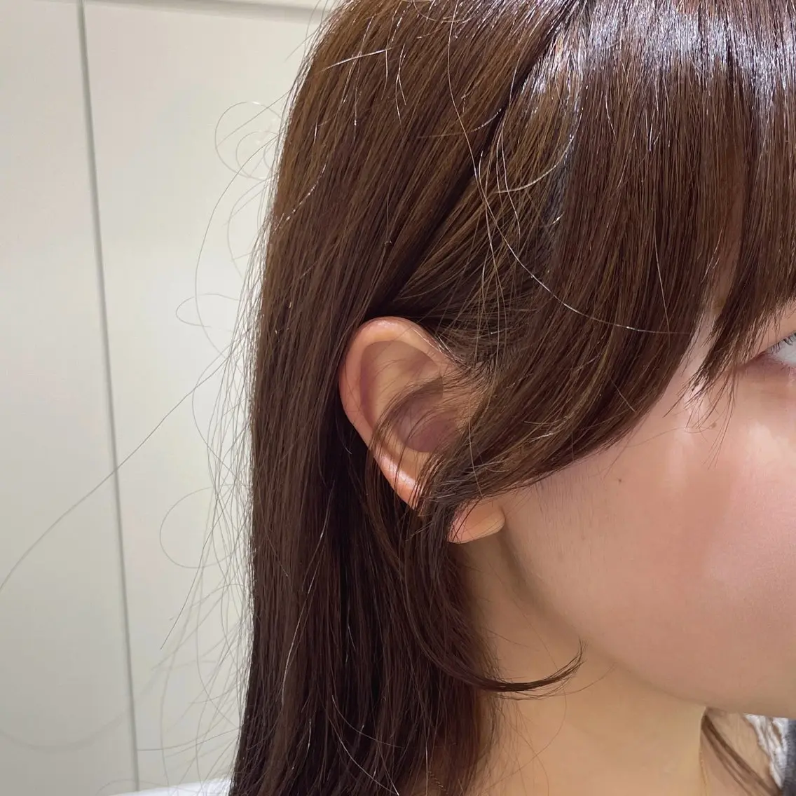 小顔に見える❣️前髪＋韓国風顔まわりカットの写真