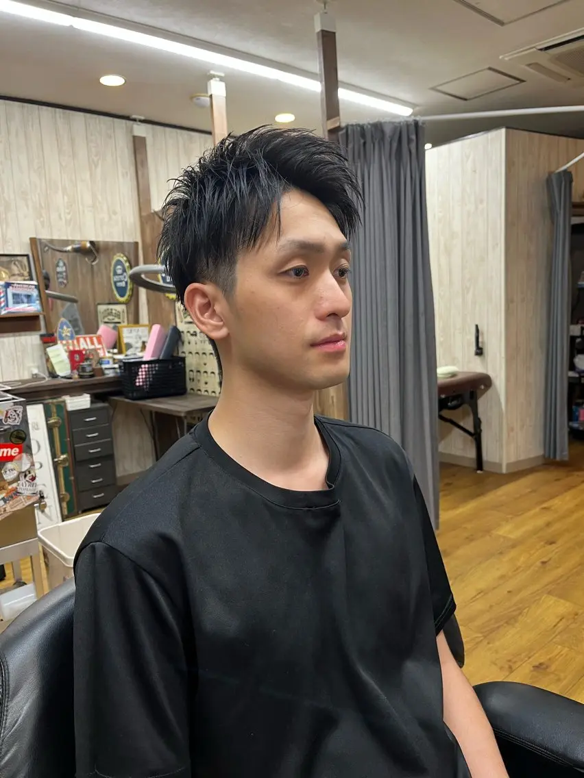 ショート メンズ 飯島 悠輝のヘアスタイル