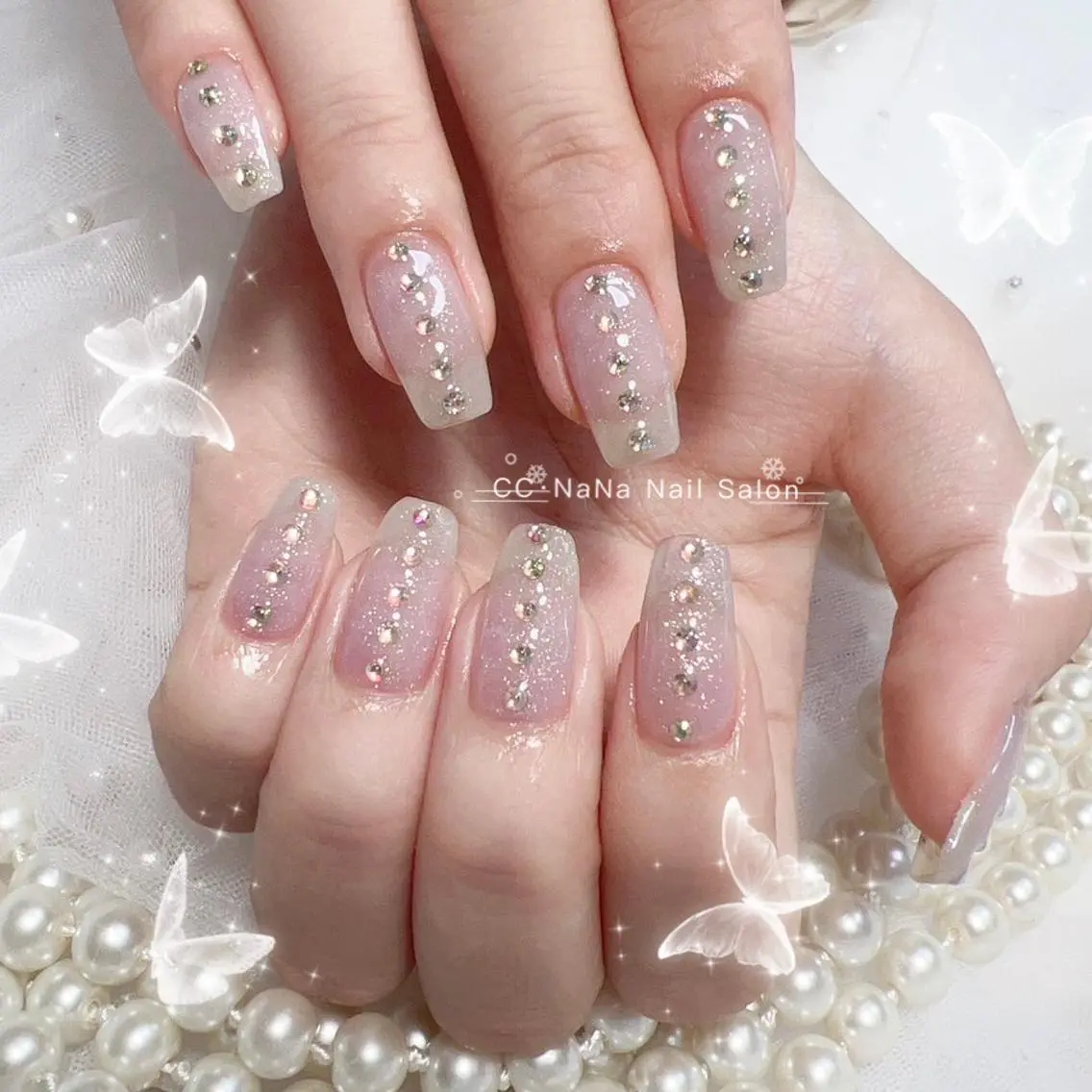 ネイル チークネイル フラッシュネイル ハート キラキラネイル 韓国ネイル ハンドネイル 💎CC・NaNa 韓国風ネイル🌙Cのネイルデザイン