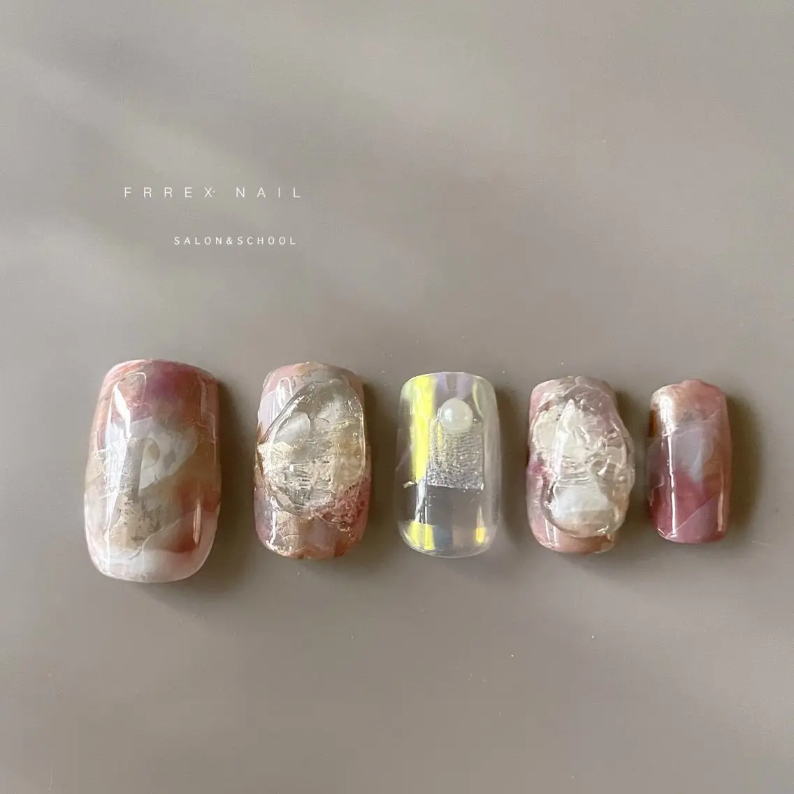 ネイル ハンドネイル ハンドケア freex nail /ニュアンス/個性派のネイルデザイン