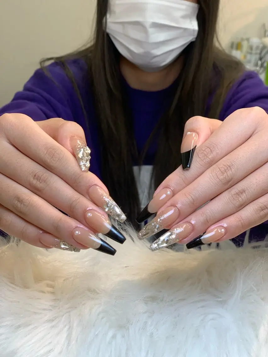 ネイル アートネイル 長さ出し ジェルネイル マグネットネイル ニュアンスネイル ハンドネイル Cloudy Chan 歌舞伎町のネイルデザイン
