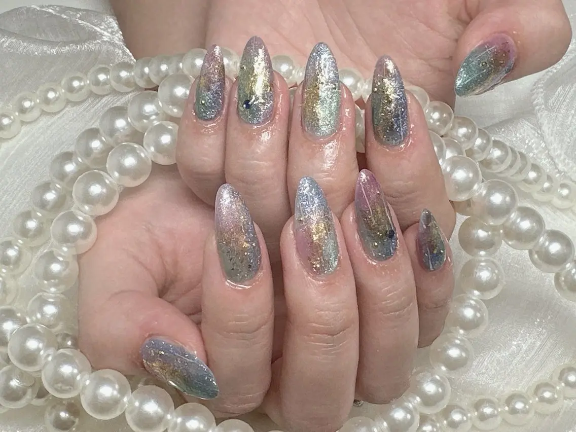 ネイル マグネットネイル ニュアンスネイル Lucky nail salonのネイルデザイン