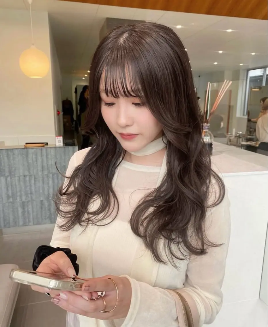 ロング レイヤーカット 似合わせレイヤー ＆縮毛矯正のヘアスタイル