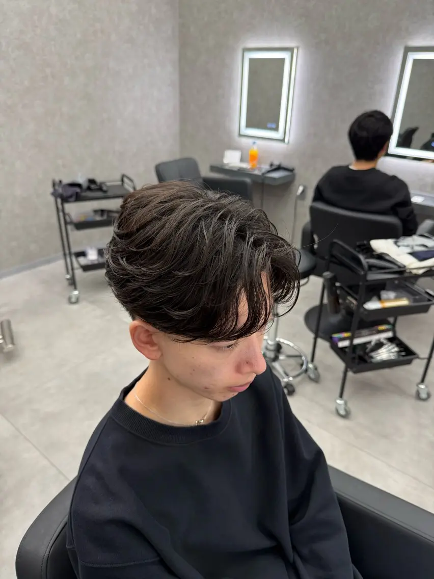 ショート カラー パーマ メンズ フェザーパーマ メンズパーマ カット パーマ メンズ縮毛矯正/ パーマ👑YUTAのヘアスタイル
