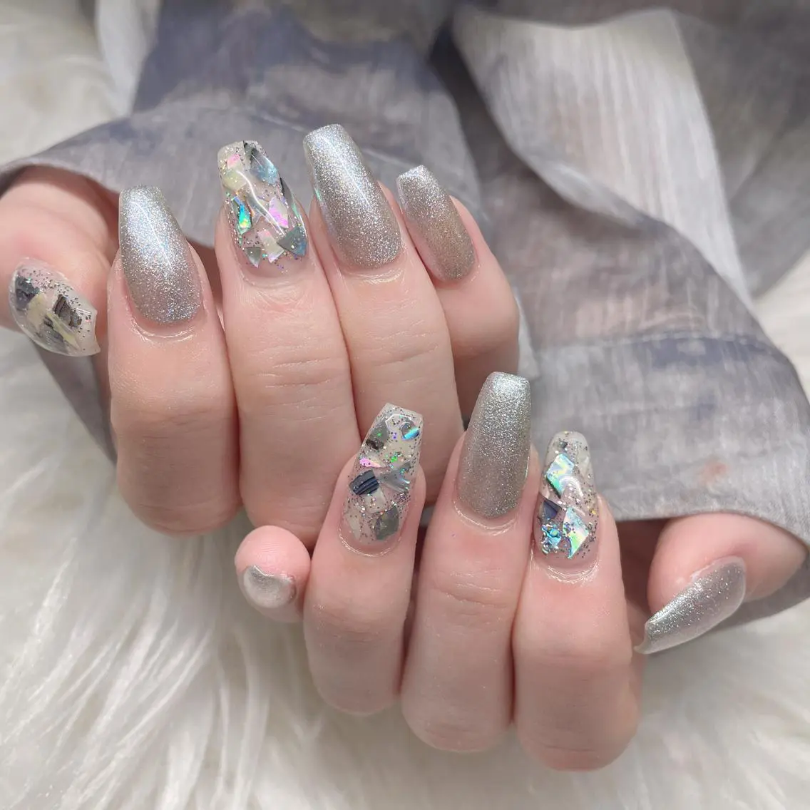 ミディアム ネイル Y. Sのネイルデザイン