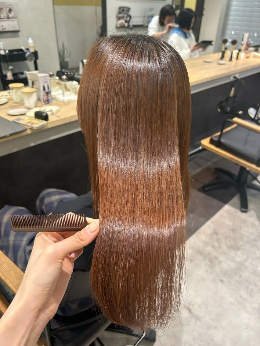 ロング パーマ 髪質改善 ストレートパーマ カット 縮毛矯正 トリートメント hubhair レイヤー/透明感のヘアスタイル