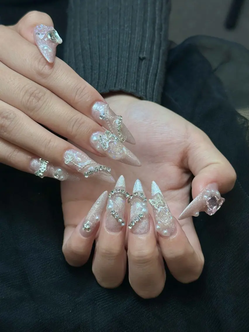 ネイル Iconic Nailのネイルデザイン