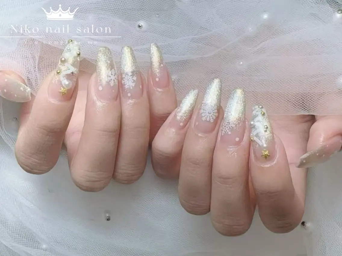 ネイル チークネイル フットネイル フレンチネイル ジェルネイル ガラスフレンチ 柚子 Nikoのネイルデザイン