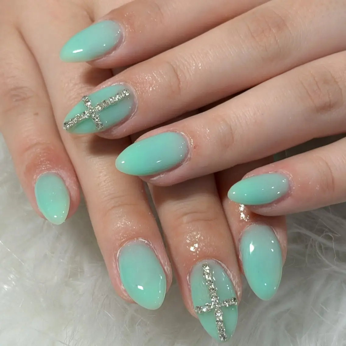 ネイル ハンドネイル フットネイル LAVISH nanamiのネイルデザイン
