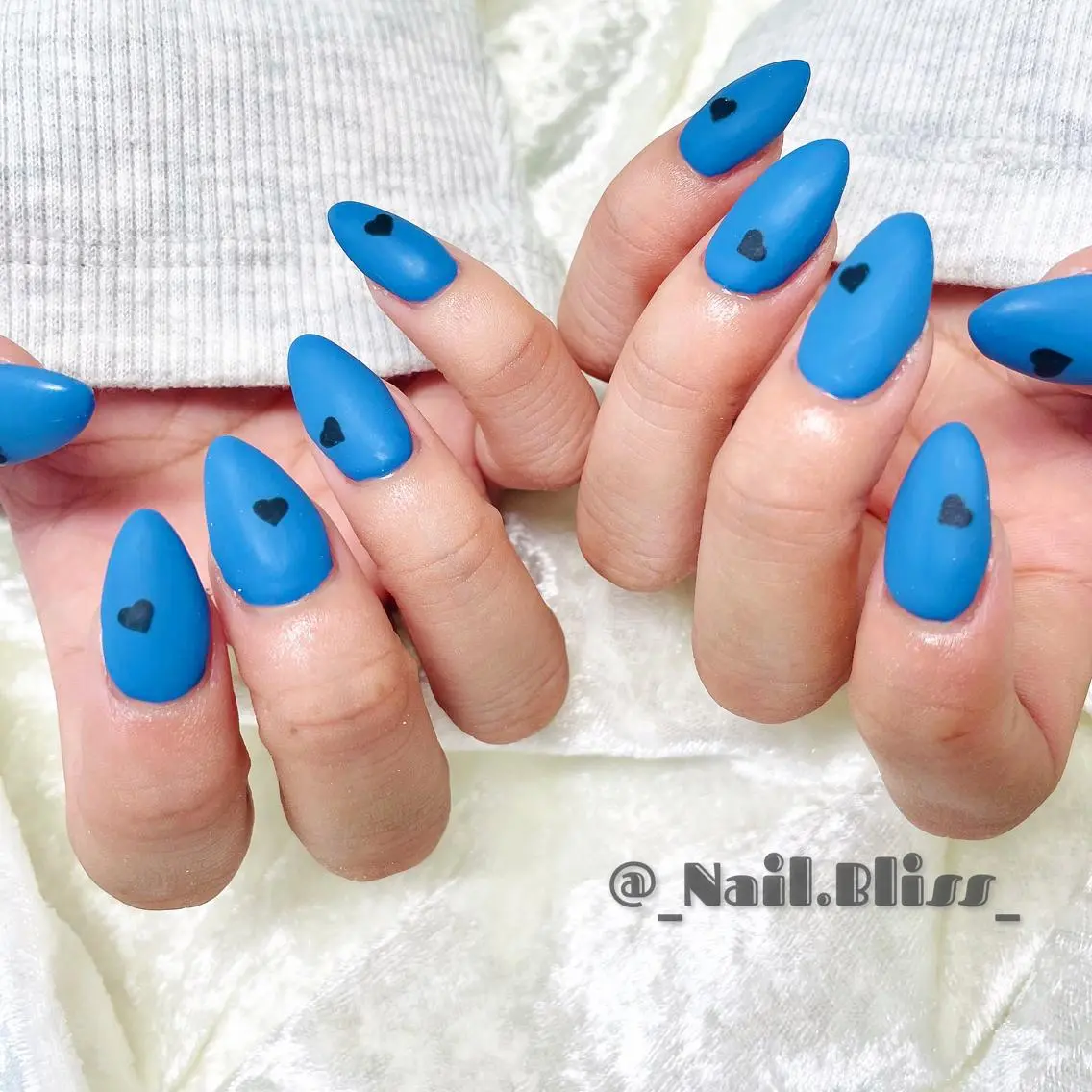 ネイル ブルー マットネイル ハンドネイル NAIL BLISSのネイルデザイン