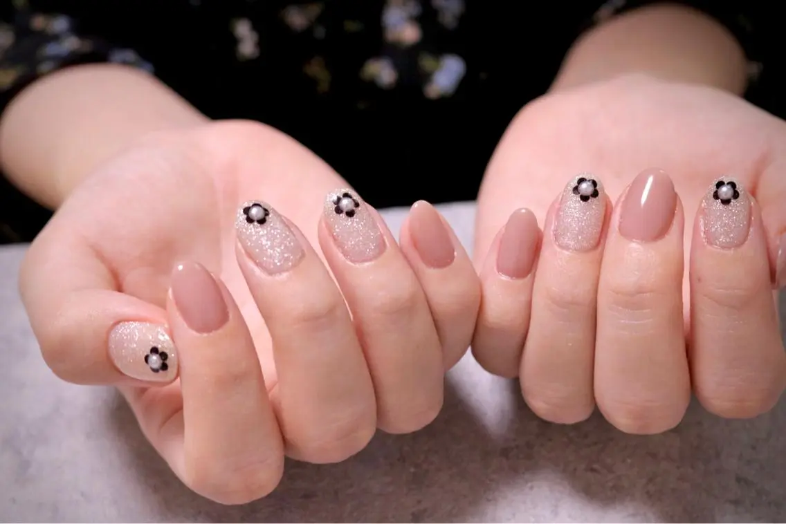 ネイル オーロラネイル カジュアル 長さ出し ジェルネイル 韓国ネイル MH Nailのネイルデザイン