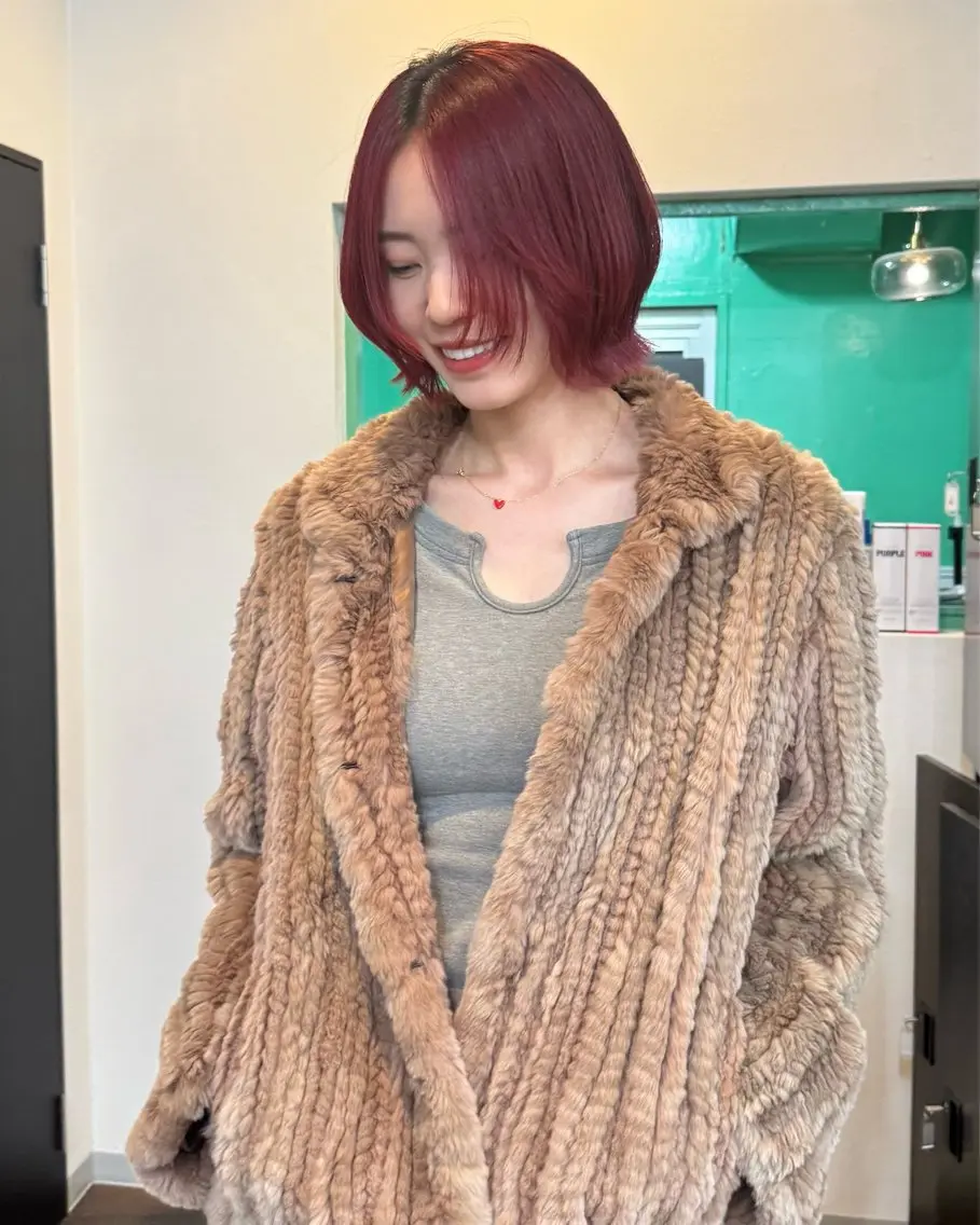 ショート ボブレイヤー ボブ レイヤーカット ハイトーン🎀 MIYU💖のヘアスタイル