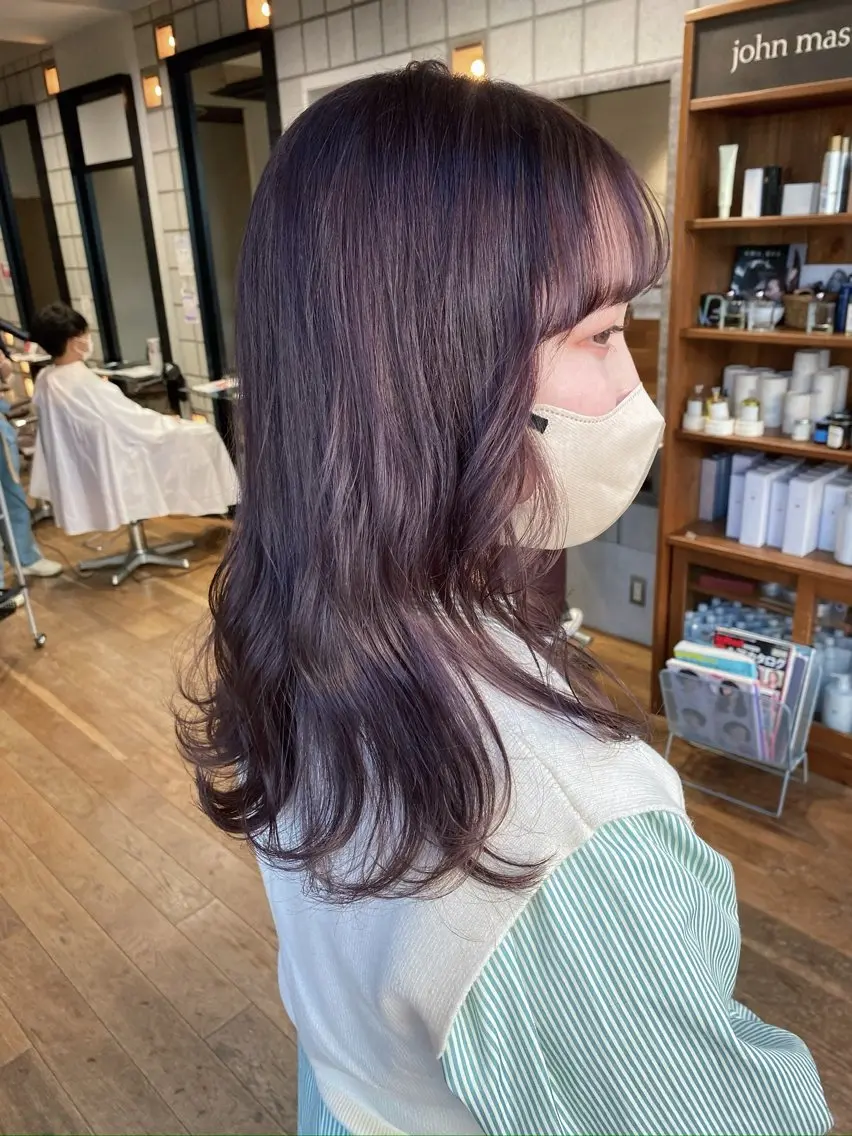 セミロング カラー ヘアカラー 塩澤 榛奈のヘアスタイル