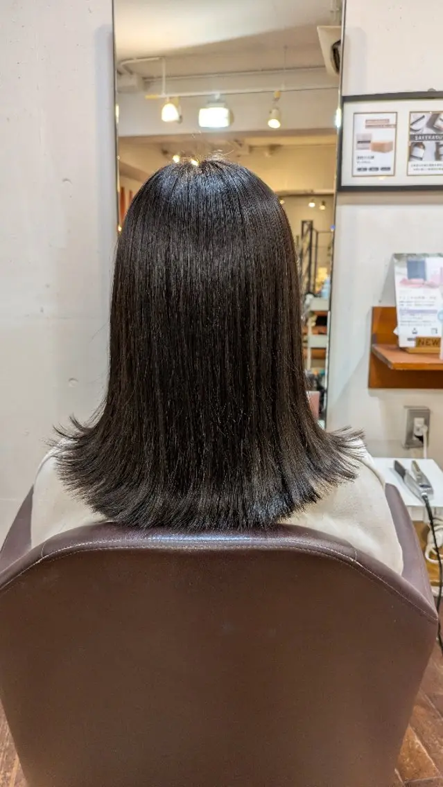 ミディアム ボブ 外ハネヘア 浅井 琴音のヘアスタイル