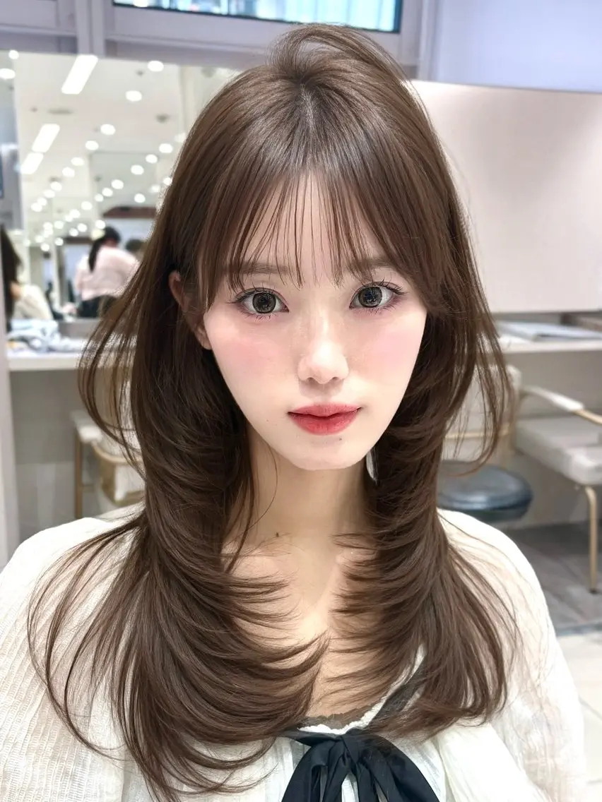 ミディアム 似合わせカット サイドバング 小顔カット カット トリートメント 柴田礼空/顔まわり カット/レイヤーのヘアスタイル