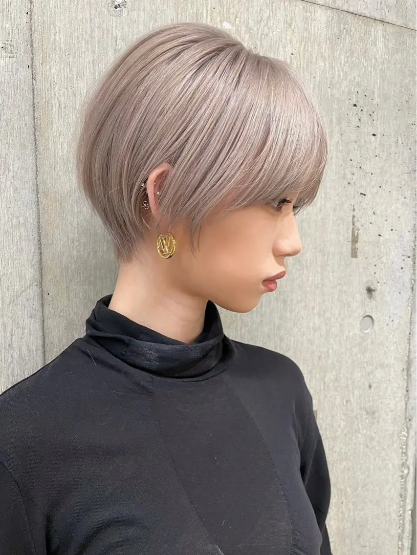 ショート 失敗しないハイトーン ✨ミルクティー/ミワのヘアスタイル