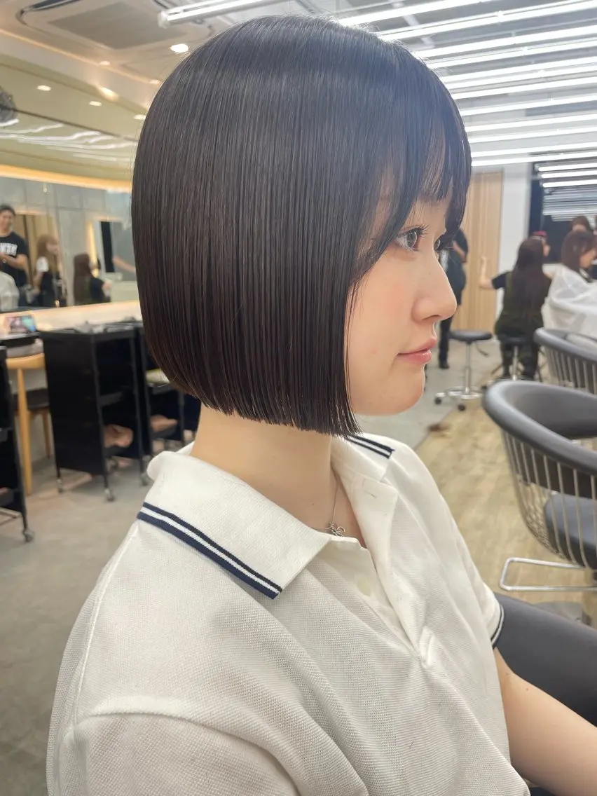 ショート オリーブベージュ/ボ ブ縮毛矯正たまき🧡のヘアスタイル