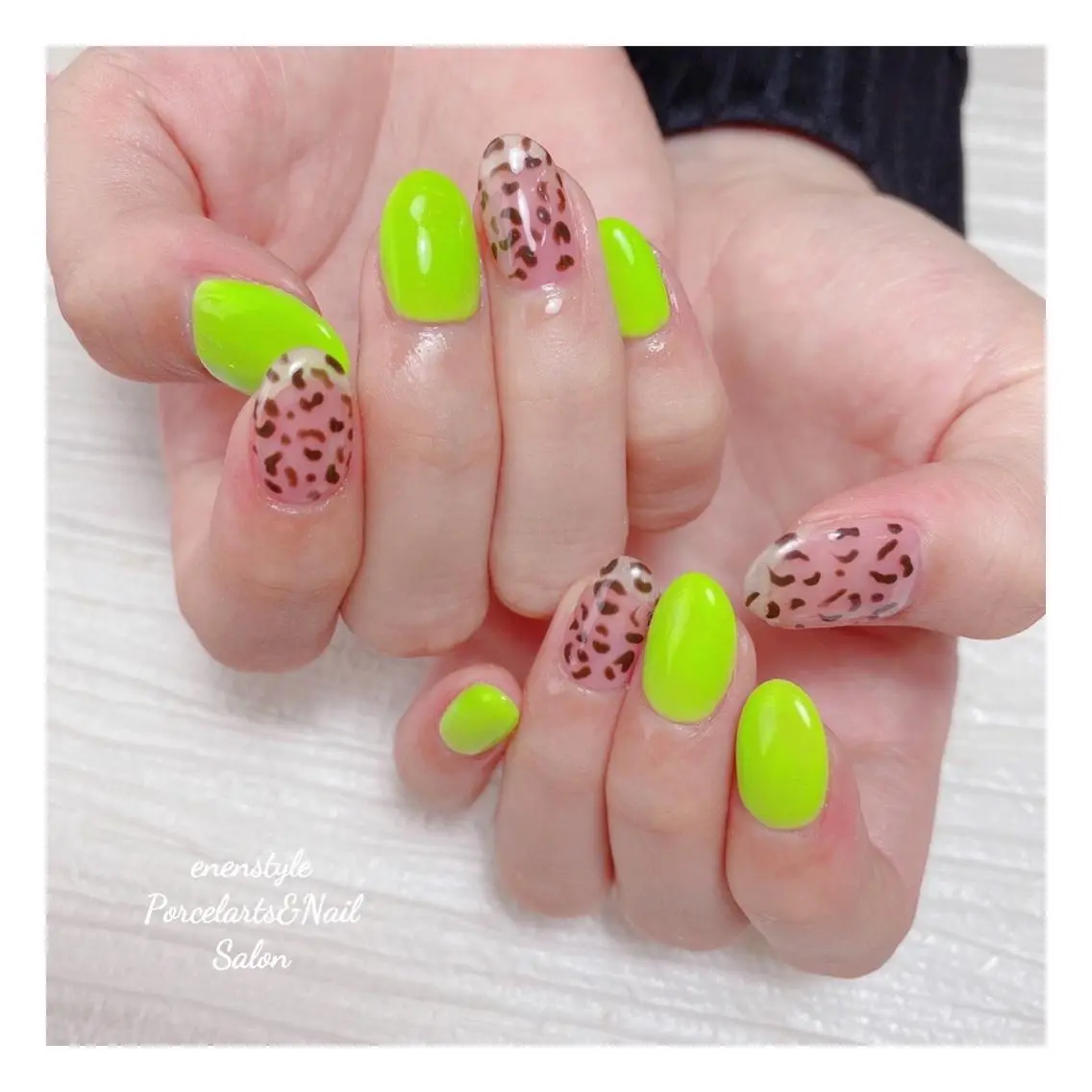 ミディアム ネイル 🐾enen style 🐾のネイルデザイン
