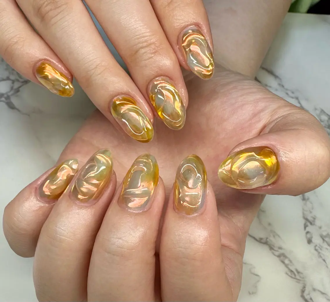 ネイル オーロラネイル べっ甲ネイル ハロウィン キラキラネイル マグネットネイル Mai’s nailのネイルデザイン