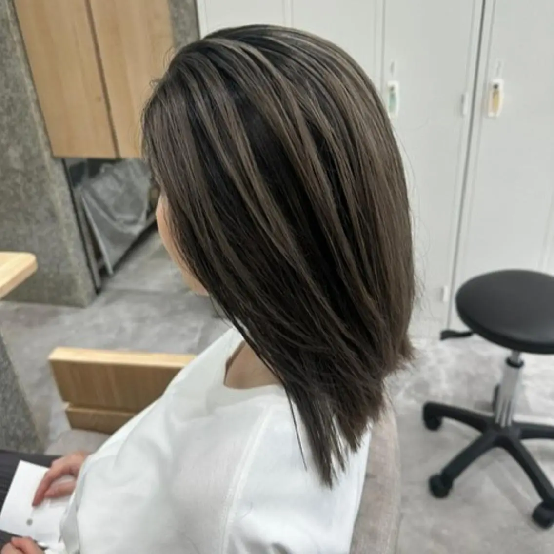 ミディアム カラー カット ヘアカラー トリートメント ミルクティーベージュ 近鉄奈良駅　向田のヘアスタイル