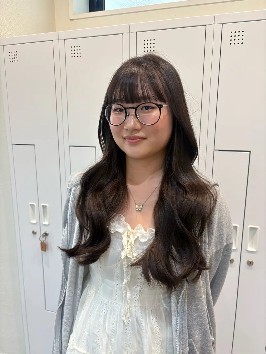 ロング ヘアカラー 大木 唯月のヘアスタイル