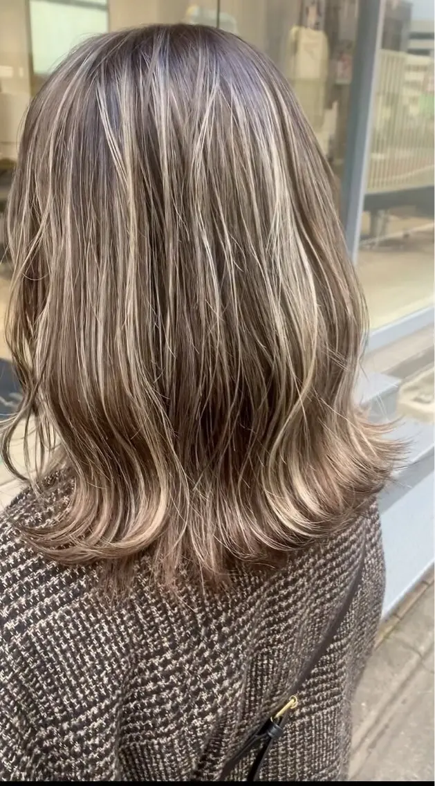 ミディアム カラー 萩原 拓実のヘアスタイル