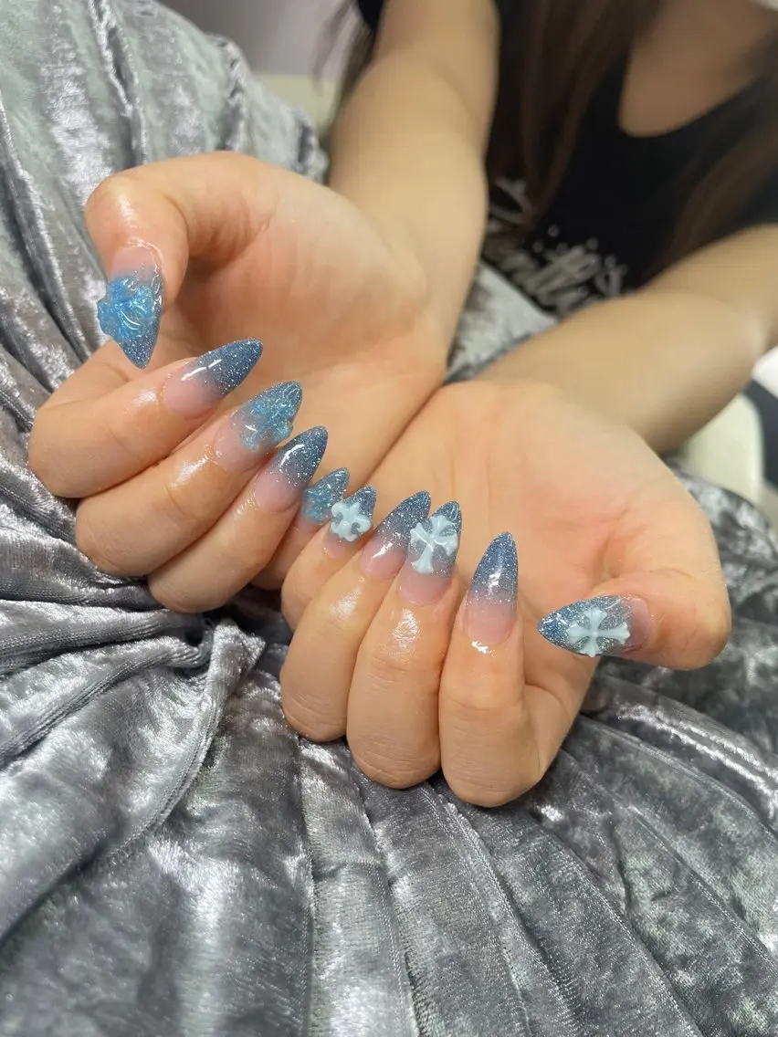 ネイル ハンドネイル Mumu眉毛,ネイル モデル募集中🪄のネイルデザイン
