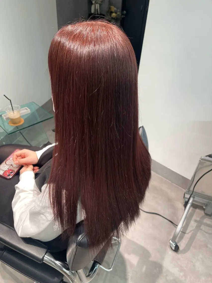 ロング カラー Kaede .のヘアスタイル