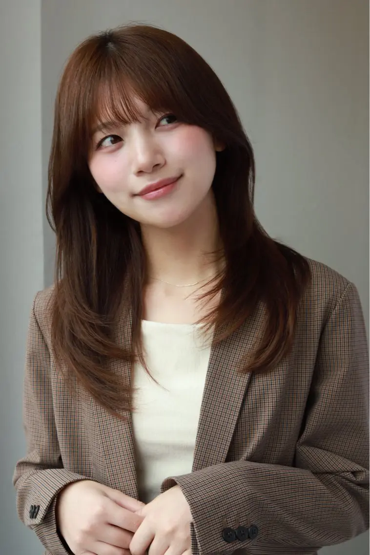 ミディアム 楠原 透羽のヘアスタイル