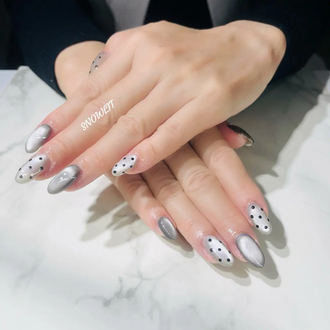 ネイル ハンドネイル ハンドケア SNOW LITのネイルデザイン