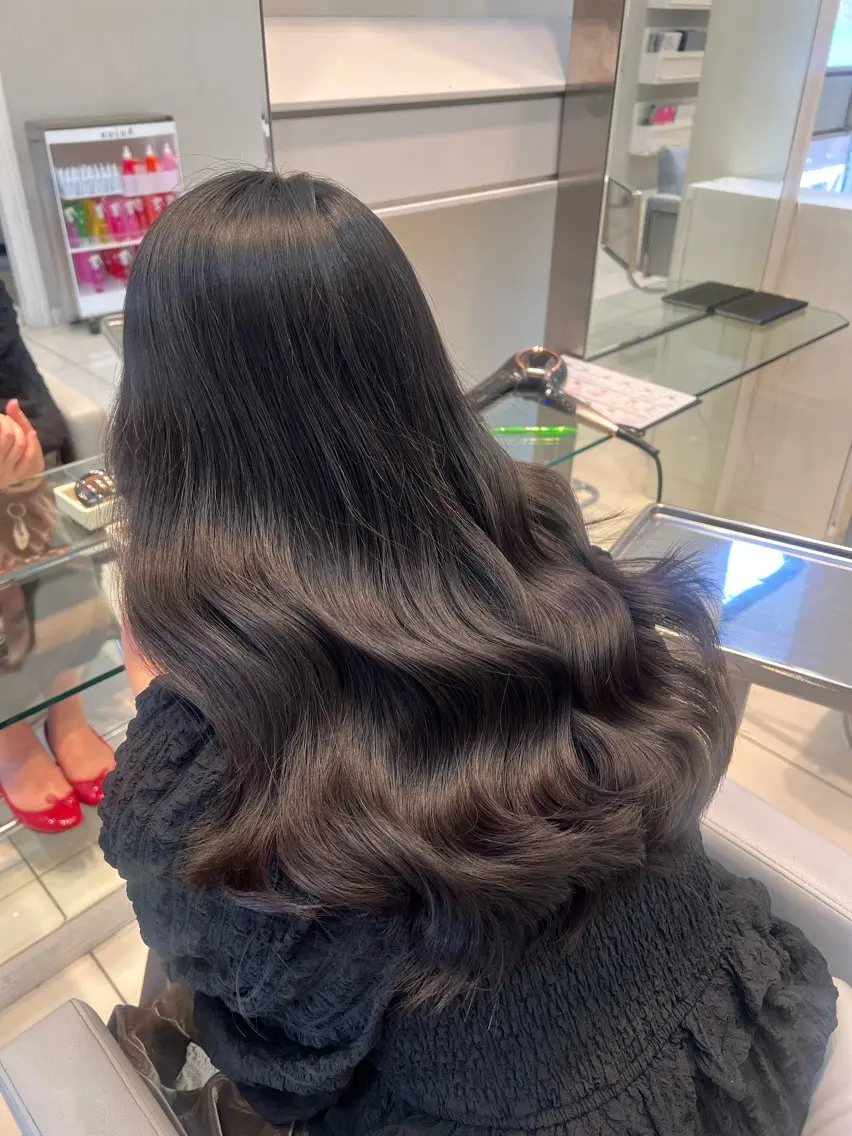 ロング 銀座/カラー 🎀momo🎀のヘアスタイル