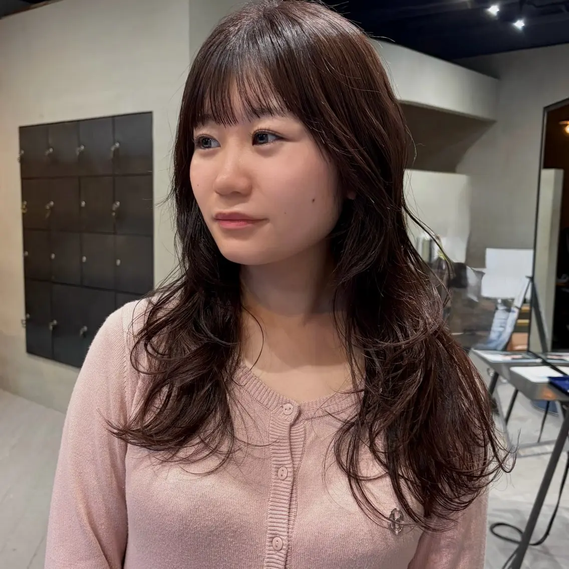 セミロング カラー ブラウンカラー ピンクカラー ピンクブラウン レイヤーカット カット ヘアカラー なな/ICI/レイヤ ーパーマ/上前津のヘアスタイル