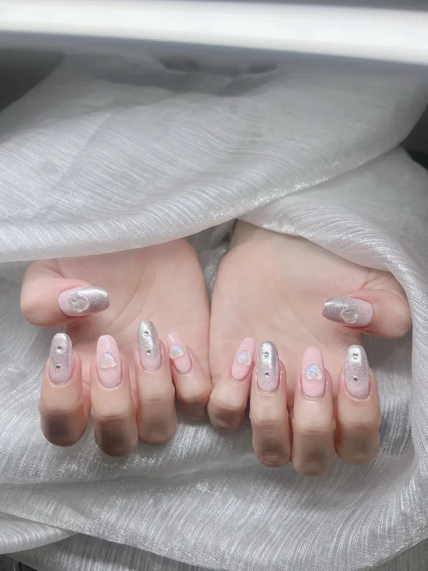 ネイル オーロラネイル チークネイル 長さ出し フットネイル フレンチネイル ハンドネイル Lee Nails チップ長さだし専門店のネイルデザイン