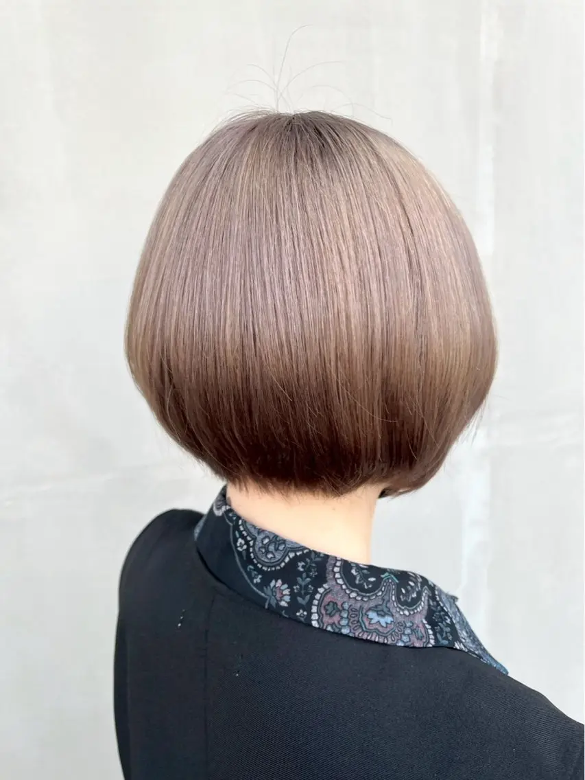 カラーワンメイク＋トリートメント　肩につかない髪の長さの写真