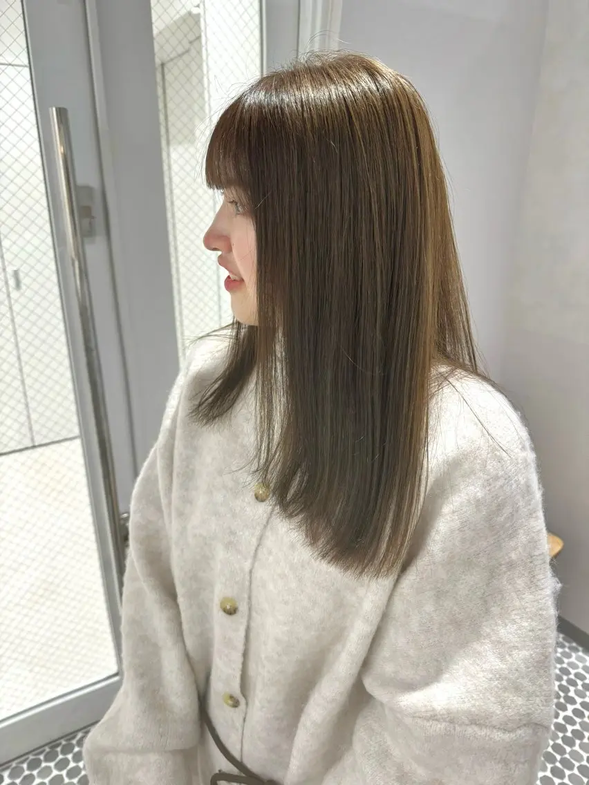 セミロング カット ヘアカラー トリートメント 透明感カラー✴︎ SAYAKAのヘアスタイル