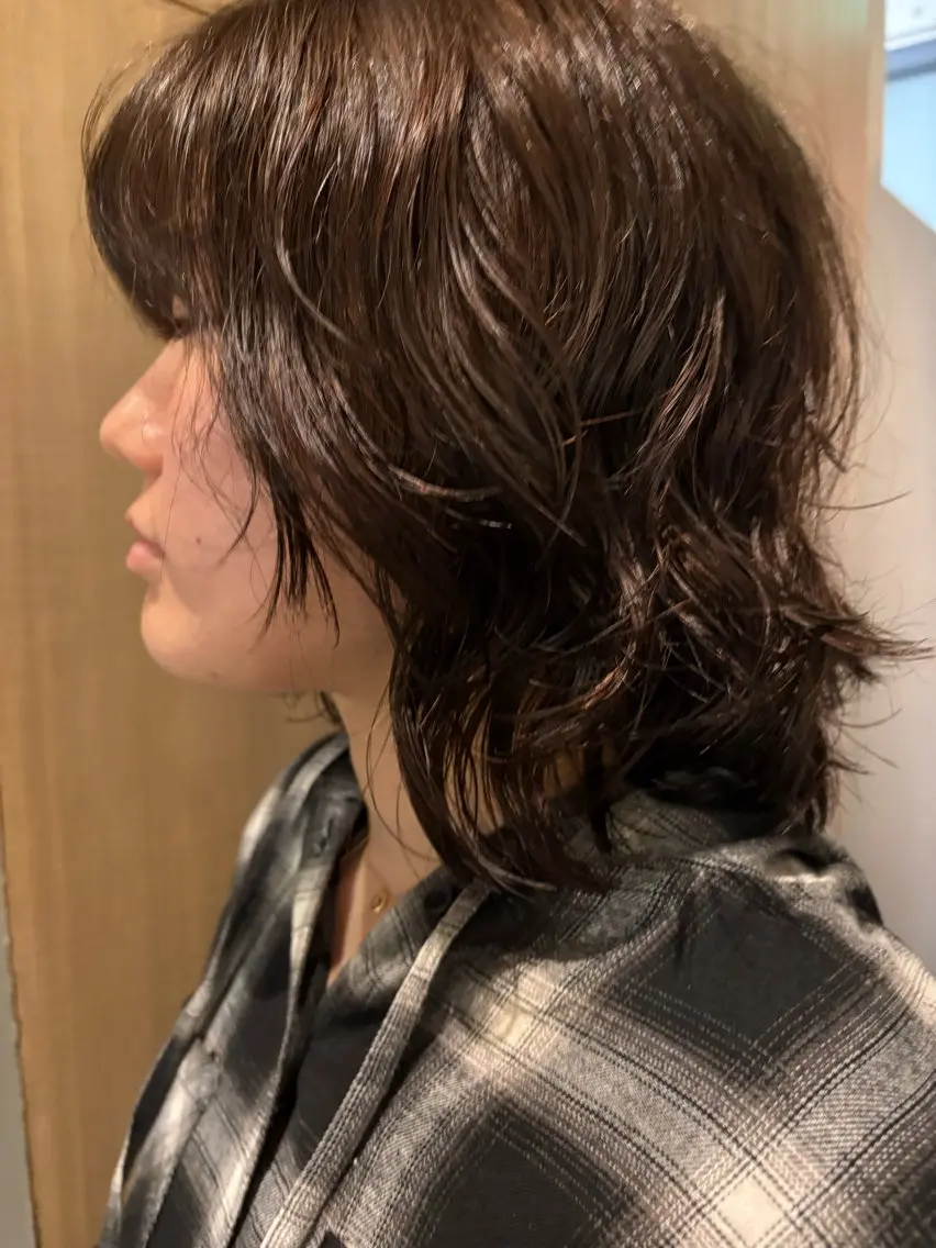 ミディアム レイヤーカット パーマ ラフなパーマスタイル 🐄Hanakaのヘアスタイル