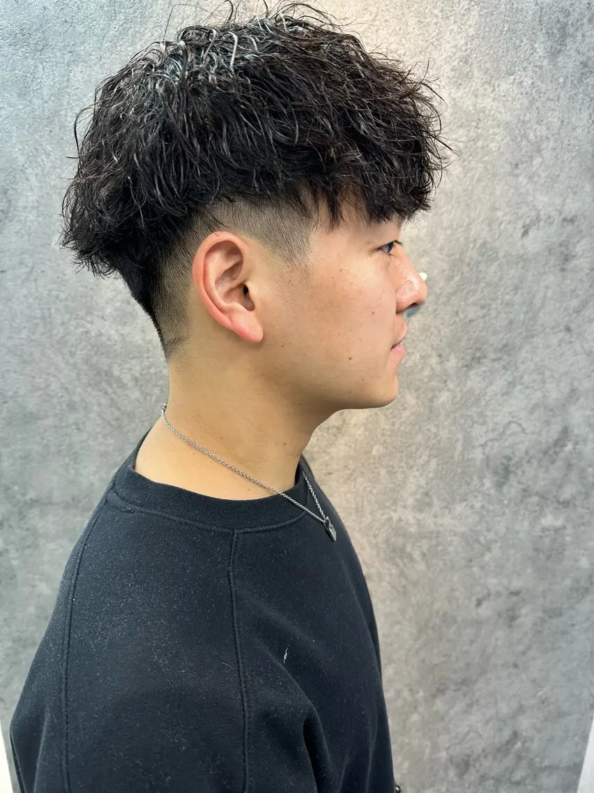 メンズ ツーブロック カット パーマ トリートメント Noyヨシモト ヒロトのヘアスタイル