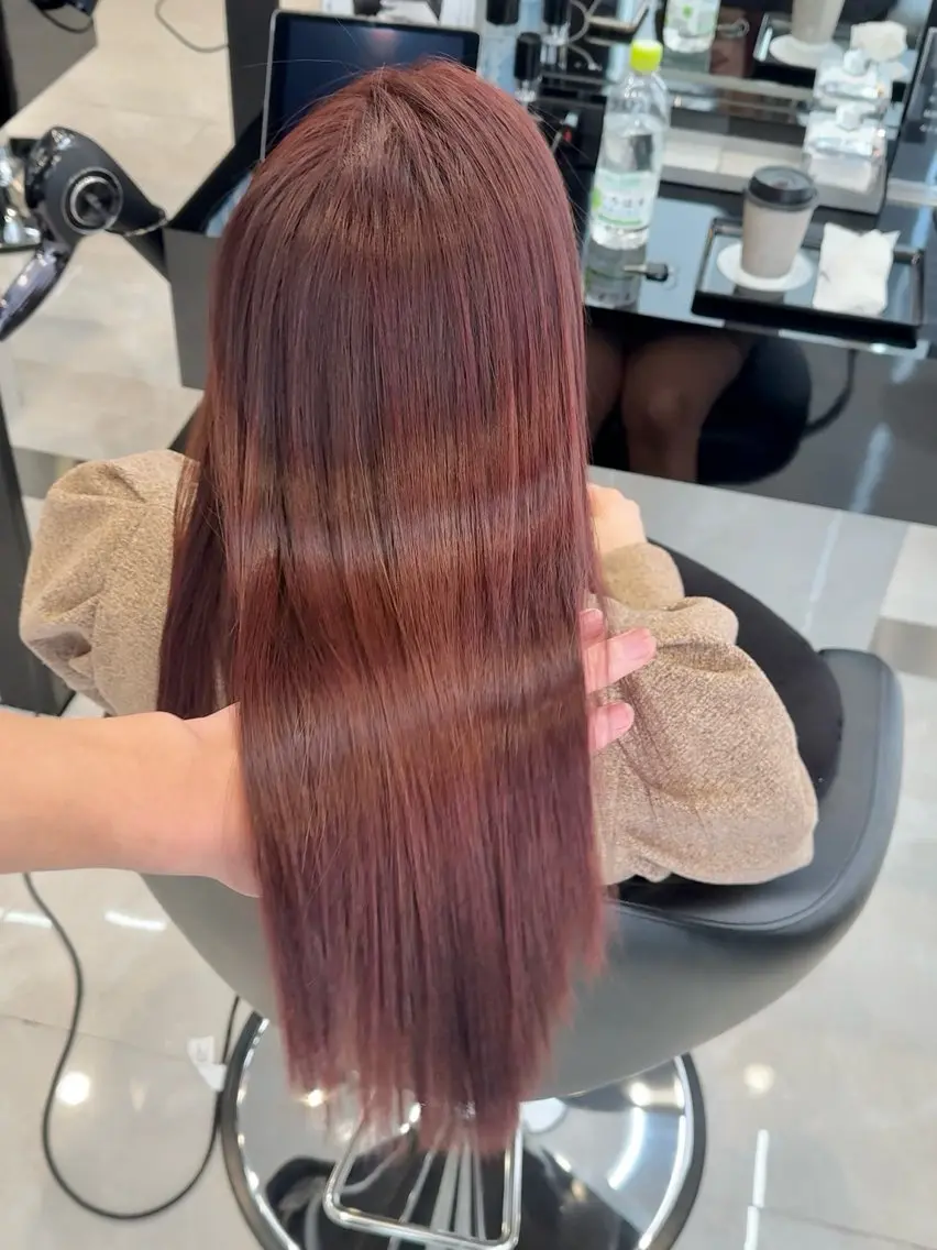 ロング カラー 髪質改善 レイヤーカット 縮毛矯正 トリートメント 1日1名様 限定のヘアスタイル