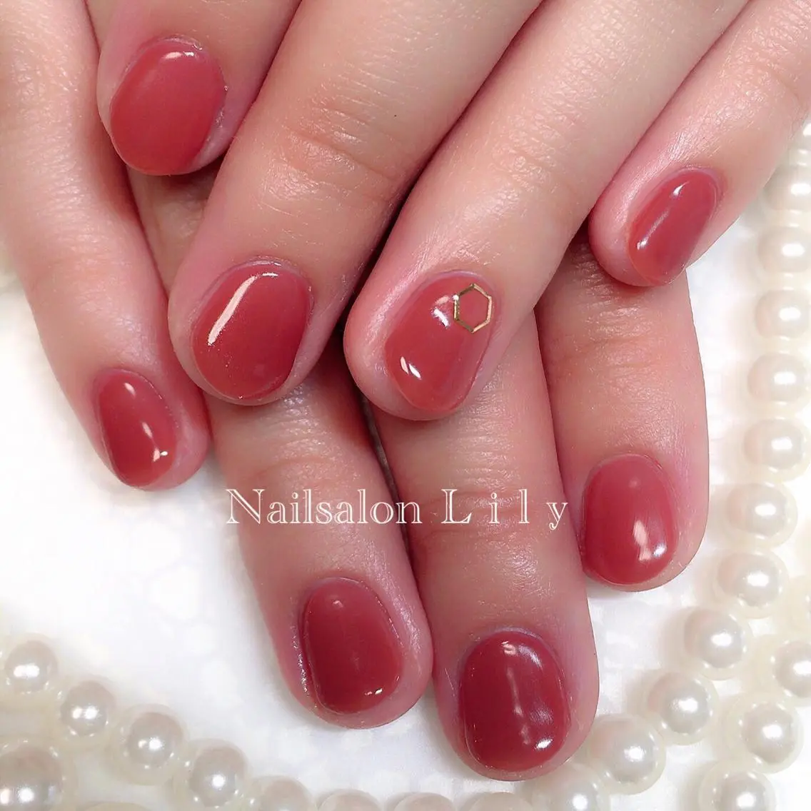 ネイル ブラウン 赤色 Lily*nail 🌻Mii🌻のネイルデザイン