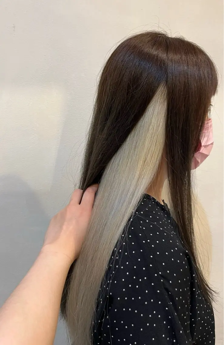 ブリーチカラー(ブリーチ使用によるダブルカラー)15400円→7700円‼️の写真
