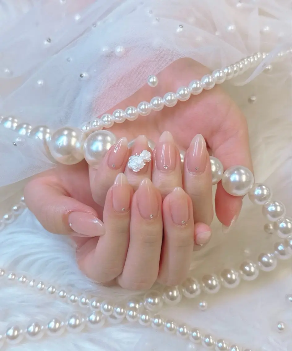ネイル アートネイル フットネイル フレンチネイル ジェルネイル ガラスフレンチ Queeens nailのネイルデザイン