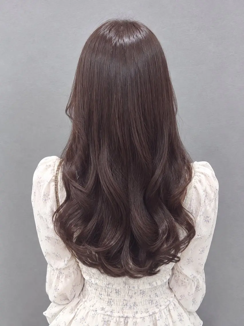 ロング カラー ブラウンカラー ピンクカラー ピンクブラウン ヘアカラー トリートメント girly上品ヘア 🎀／ベージュikuのヘアスタイル