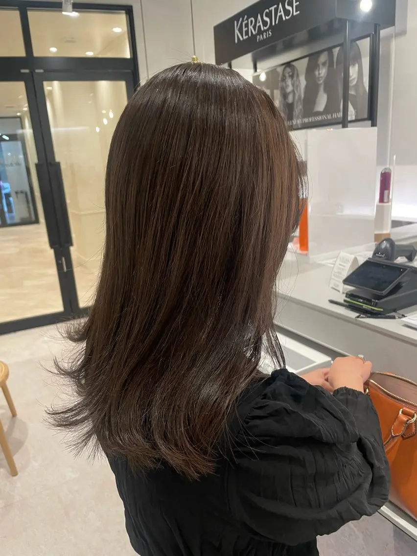セミロング カラー アッシュ オリーブアッシュ カット ヘアカラー トリートメント ヘッドスパ miyu/完全個室 /髪質改善のヘアスタイル