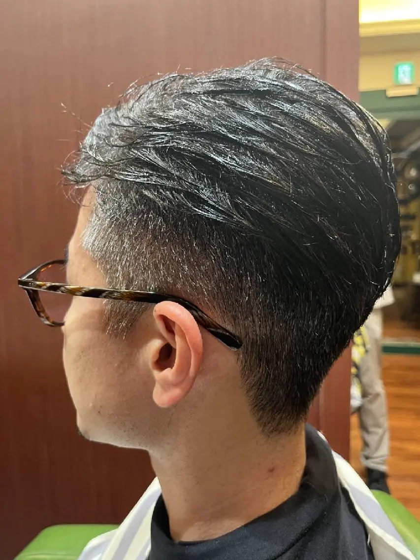 メンズ 刈り上げ カット 神原 朋瑛のヘアスタイル