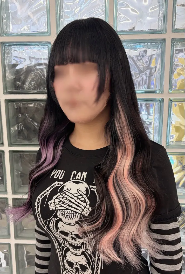 ロング パープルカラー エクステ 三尾 樺緒のヘアスタイル