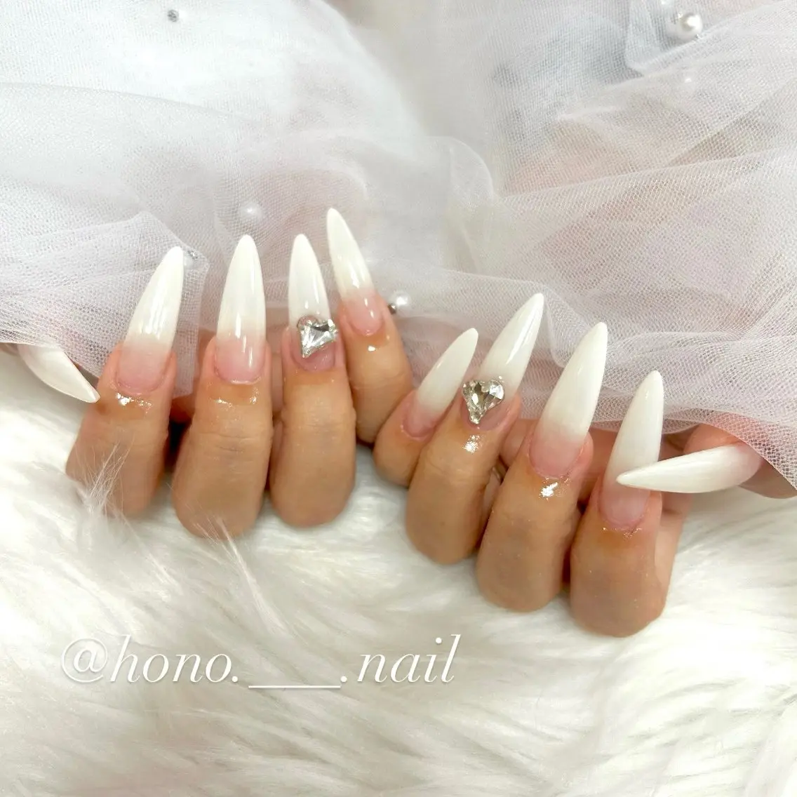ネイル ハンドネイル NailSalo AriuMのネイルデザイン