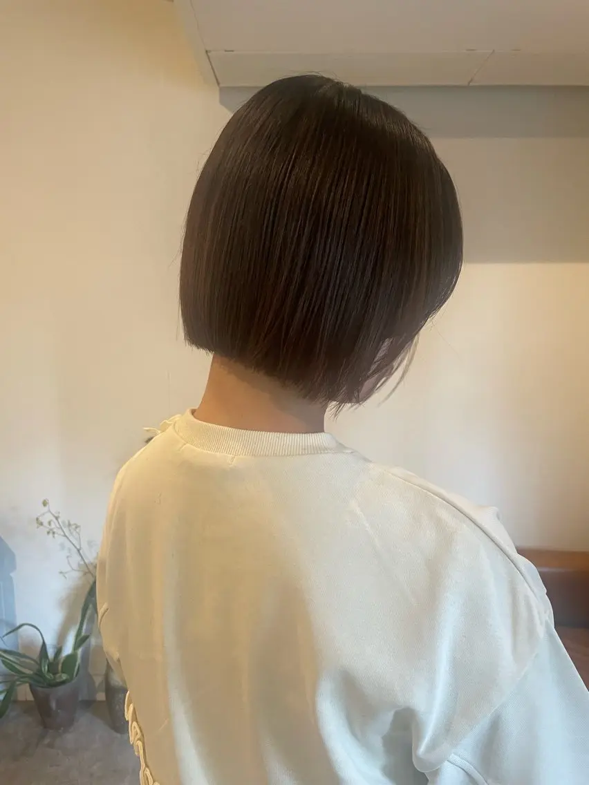 ショート ボブ カット トリートメント HARE 川崎晴佳のヘアスタイル