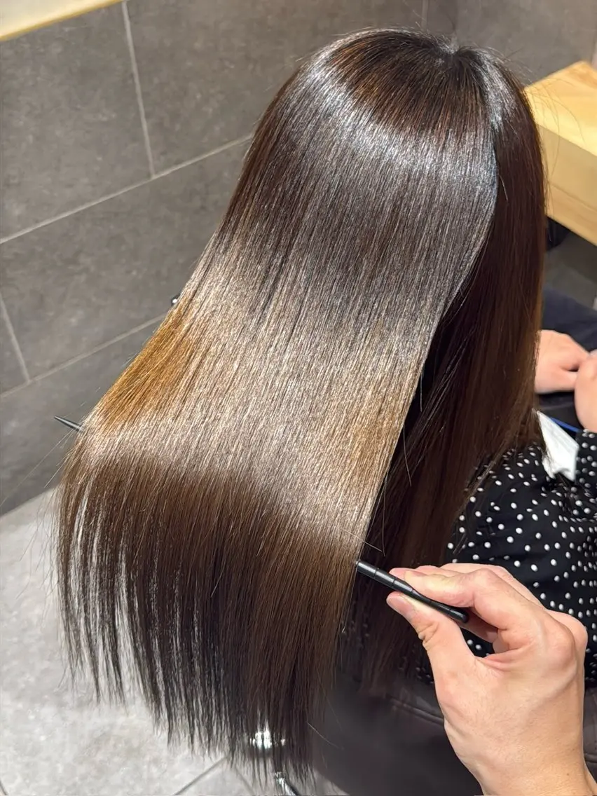 ロング カット 縮毛矯正 トリートメント 【髪にドラマを。】 天王寺 髪質改善のヘアスタイル